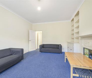 3 bedroom flat to rent - Photo 3