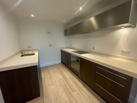 2 bedroom flat to rent - Photo 5