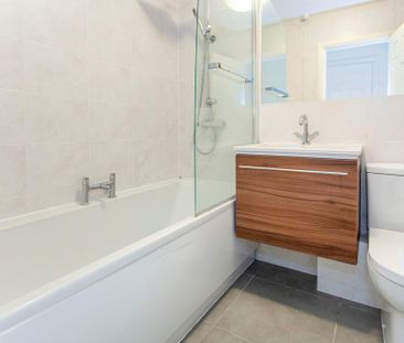 2 bedroom flat to rent - Photo 6