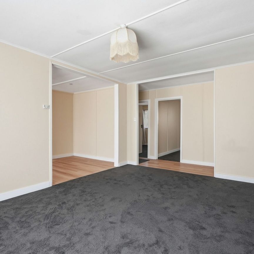 27 Sturt Crescent, Mayfield - Photo 1