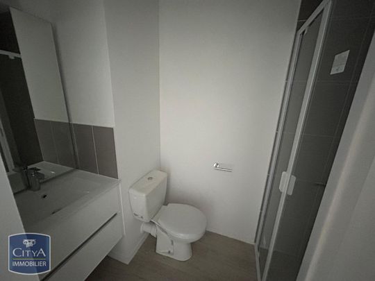 Location Appartement 1 pièce 18m² LA ROCHELLE 17000 - Photo 1