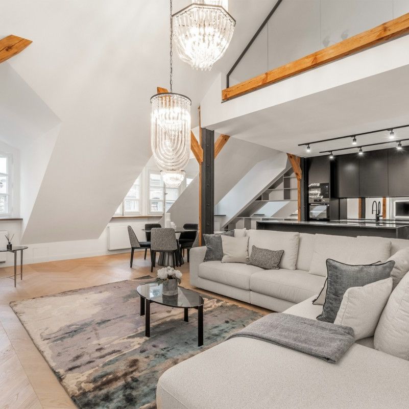 Niepowtarzalny Apartament z poddaszem na Starówce - Photo 1