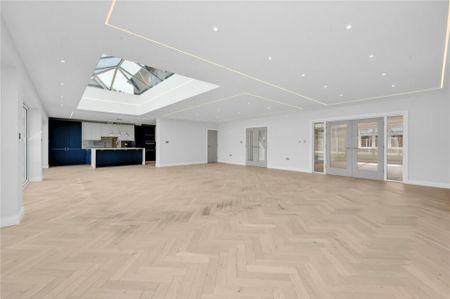 5 bedroom detached house to rent - Photo 4