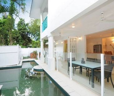 3 BEDROOM : 2 BATHROOM : FULLY FURNISHED : POOL : CLOSE TO BEACH - Photo 3