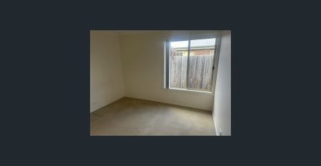 Cosy, Convenient & Low-Maintenance Unit - Photo 2