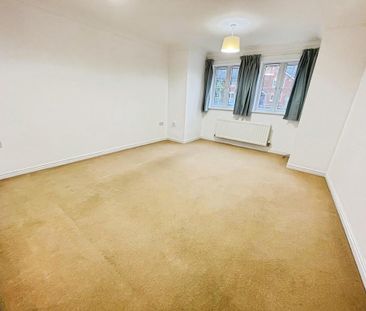 2 bedroom ground floor flat to rent - Photo 1