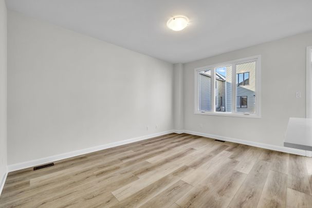 For Lease - 2526 Esprit Drive, Orleans - Cumberland and Area, Ontario - Photo 1