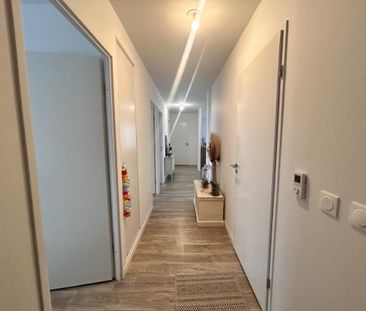 Location Appartement 4 pièces 92m² FLEURY SUR ORNE 14123 - Photo 6
