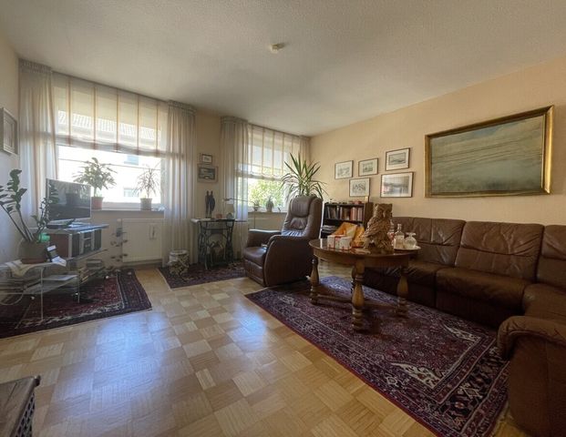 Bremerhaven - Zentrum // 3 Zimmer Wohnung in der Innenstadt - Photo 1