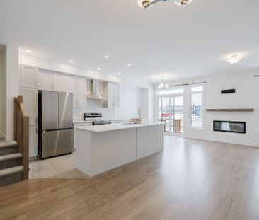 For Lease - 120 San Felice Circle, Kanata, Ontario - Photo 5