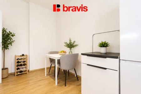 Pronájem bytu 1+1, Brno - Černovice, ulice Charbulova - Photo 4