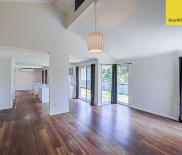 35 James Cagney Close, Parkwood QLD 4214 - House For Rent | Domain - Photo 2