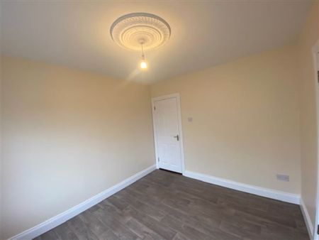 5 Hillview Grove, Lismonaghan, Letterkenny, County Donegal, F92 K3T8 - Photo 4