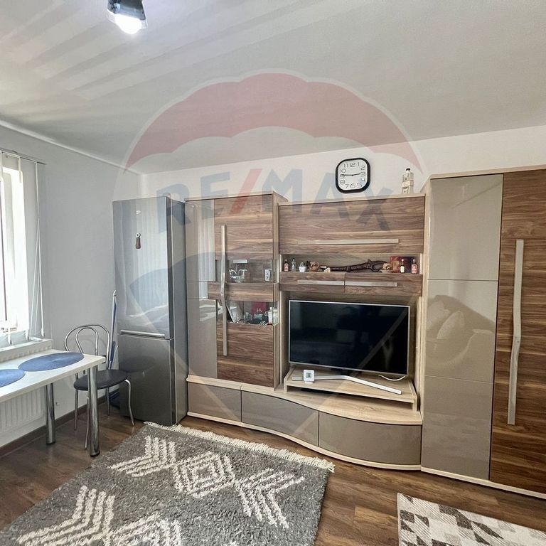 Garsoniera cocheta de închiriat - Fotografie 1