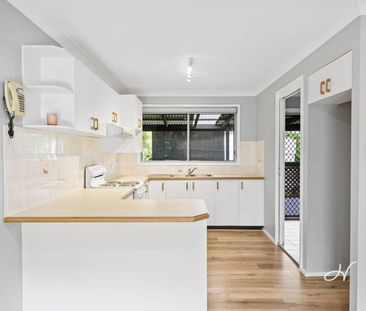 LAKESIDE COMFORT WITH A PRIVATE BACK DECK - Photo 4