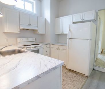 2 Bedroom Apartment in WELLAND!! - Photo 5