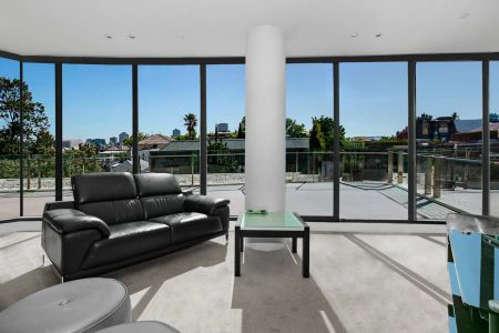 Unit 305/6 Victoria Street, St Kilda. - Photo 4