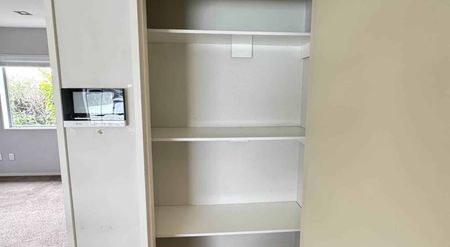 Spacious Family Living – Your Dream Home Awaits! - Photo 4