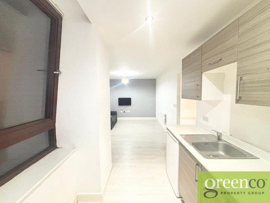 1 bedroom flat to rent - Photo 1