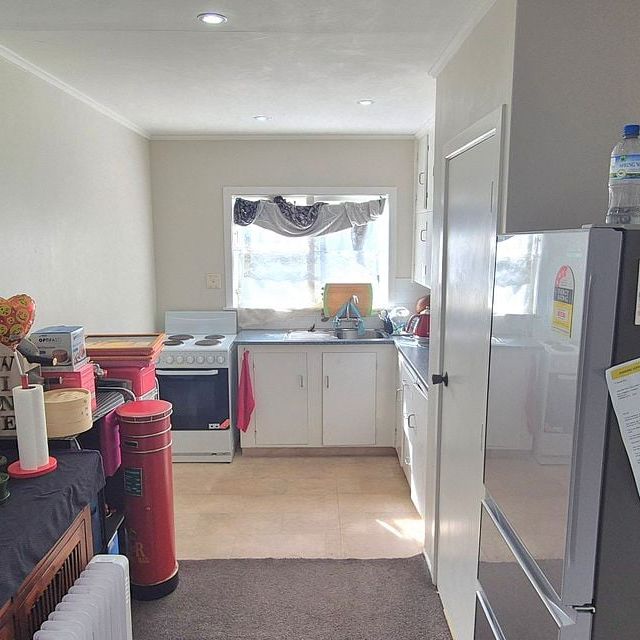 Cosy and Super Central! - Photo 1