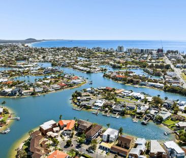 Waterfront Living in Mooloolaba - Photo 1
