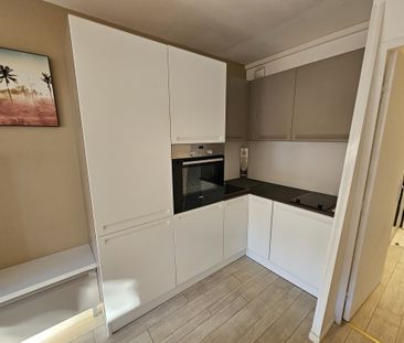 Location Appartement 1 pièce 23m² BANDOL 83150 - Photo 6
