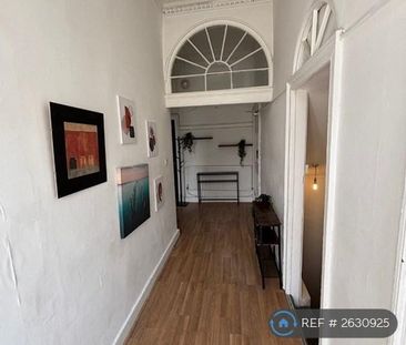 1 bedroom in a flat share to rent - Photo 1