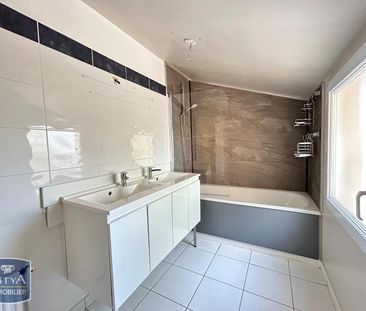 Location Maison 4 pièces 80m² NANTES 44100 - Photo 2
