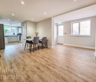 1 bedroom in a house share to rent - Photo 4