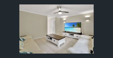 Air-conditioned townhouse in prime location - Photo 5