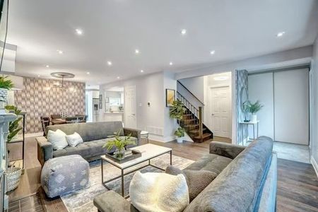 For Lease - 25 Duncannon Drive, Toronto, Ontario - Photo 2