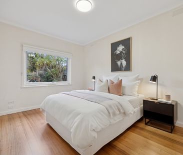 Spacious 3 Bedroom Family Home (Available for 6 Month) - Photo 1