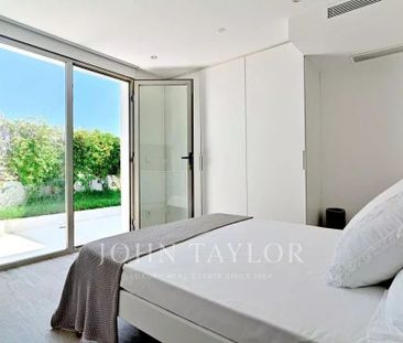 Luxury Villa for rent in Es Cubells, Balearic Islands - Photo 1