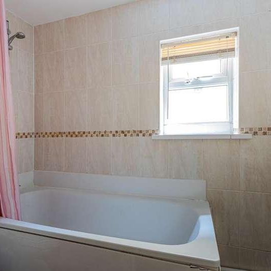 Rhymney Street, Cathays, CF24 - Photo 1