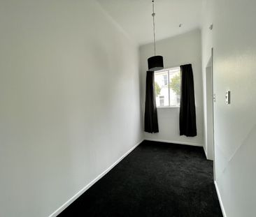 1/510 Adelaide Rd, Berhampore - Photo 3