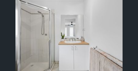 Stunning Family Home with Exceptional Living Spaces - Photo 2