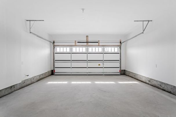 For Lease - 672 Grand Ridge Avenue, Oshawa, Ontario - Photo 1