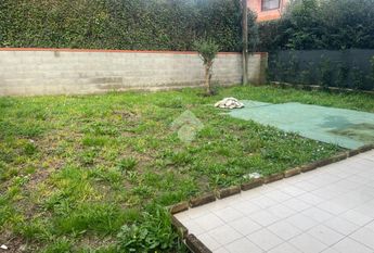 Casa indipendente in affitto