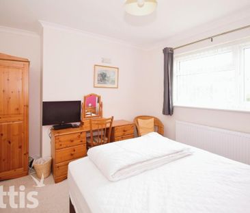 2 bedroom detached bungalow to rent - Photo 3