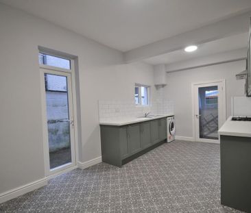 3 bedroom terraced house to rent - Photo 2