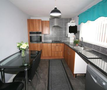 2 bedroom terraced house to rent - Photo 5