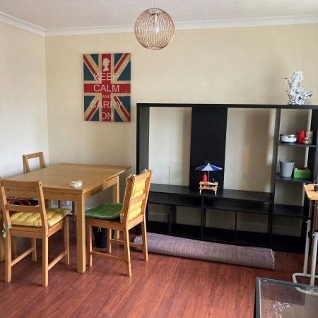 Portswood Road, Southampton - Photo 1