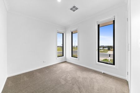 2 Aspen St, Winter Valley VIC 3358 - House For Rent | Domain - Photo 3