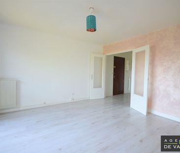 Location Appartement 4 pièces 89m² NANTERRE 92000 - Photo 1