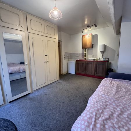 Tudor Road, Leicester - Photo 3