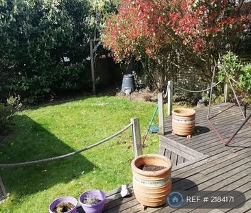 1 bedroom in a house share to rent - Photo 4