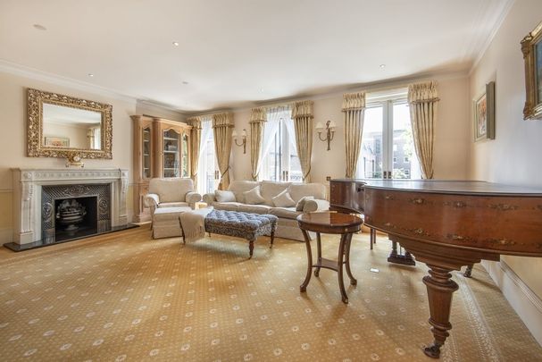 6 bedroom terraced house to rent - Photo 1