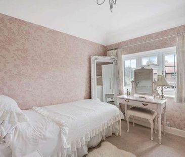 Tattenham Way, Tadworth, KT20 - Photo 6