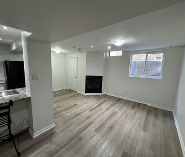 For Lease - 37 Wood Drive, Whitby, Ontario - Photo 2