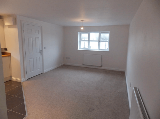 2 bedroom flat to rent - Photo 1